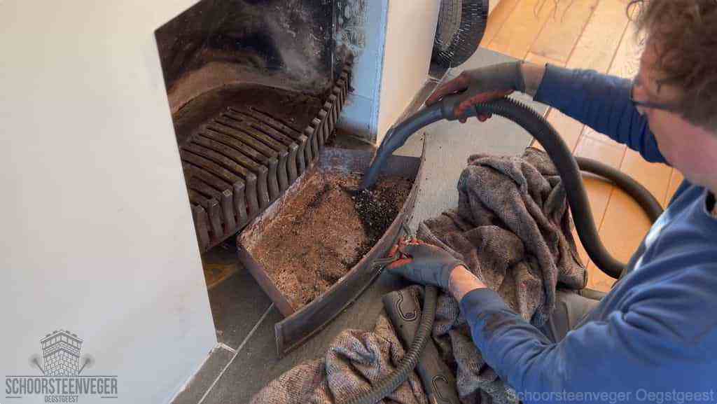 Prijs schoorsteenvegen Oegstgeest schouw reinigen Prijs schoorsteenvegen Oegstgeest schouw reinigen